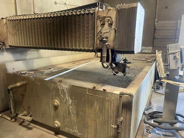 Flow #I-6012-IFB, CNC waterjet, 5-Axis, 100 HP abrasive delivery system, 87000 psi, 2007 - Image 1