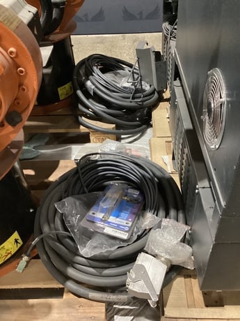 Kuka, KR16 L6-2, pair of robots, KRC4 NA controller & TT3A reamer, new - Image 2