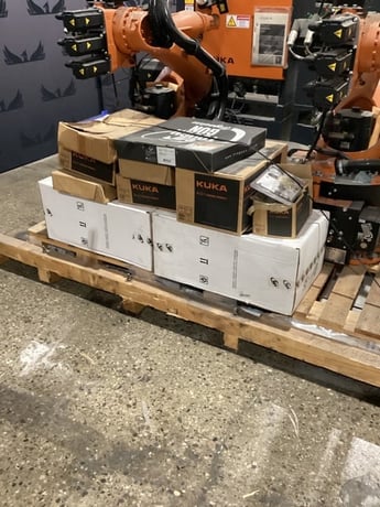 Kuka, KR16 L6-2, pair of robots, KRC4 NA controller & TT3A reamer, new - Image 3