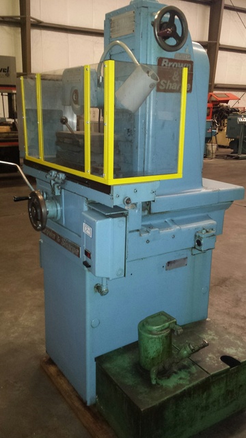 Brown & Sharpe #612, Surface Grinder w/chuck, 480 V, S/N 523-612-152 - Image 3