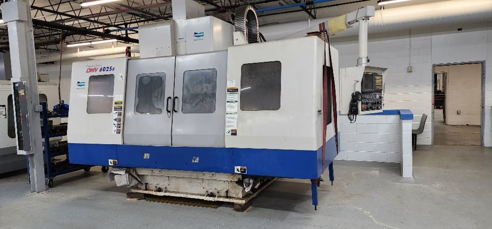 Daewoo Doosan #DMV-6025s, Vertical Machining Center, Fanuc 18iMB Control, 59.8" X, 25.6" Y, 25.6" Z, 28.7" x - Image 2