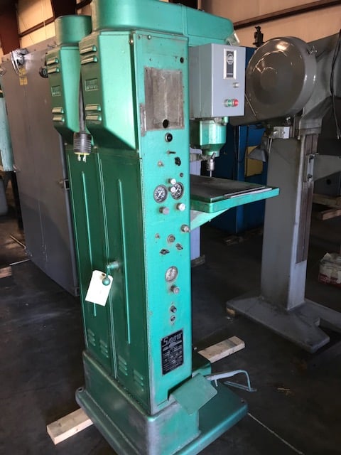 Snow #1-UD, Tapping Machine, Vertical 2-Spindle, 10.4" x 18" Table, #10 to 0.25" Tapping capacity, 1/3 HP - Image 3