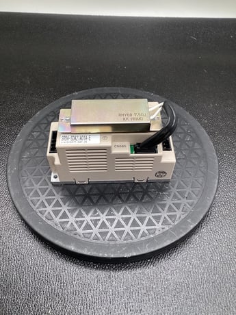 Yaskawa srda-sda21a01a-e dx100 servo amplifier used - Image 1