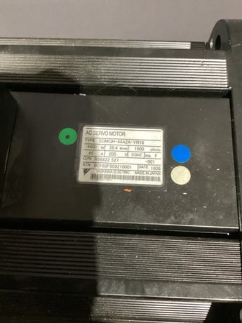 Yaskawa sgmgh-44a2a-yr18 4.4 kw ac servo motor 200v used - Image 5