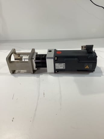 SIEMENS 1FK2104-5AF10-0SA0 Servo and Spindle Motors USED - Image 1