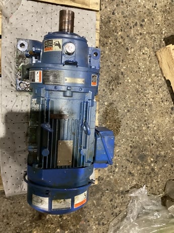 Sumitom HP RPM Sumitomo chhm5-6130a-ep-b-29 cyclo gearmotor 5hp 29:1 used - Image 1