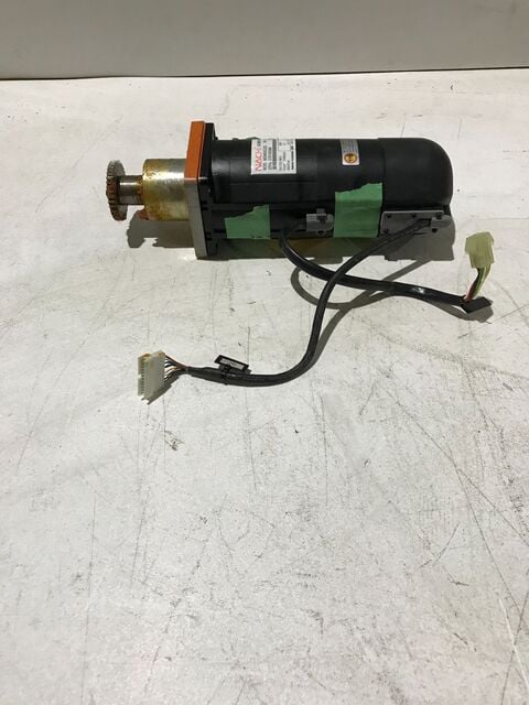 Nachi msm082q2d ac servo motor used - Image 3