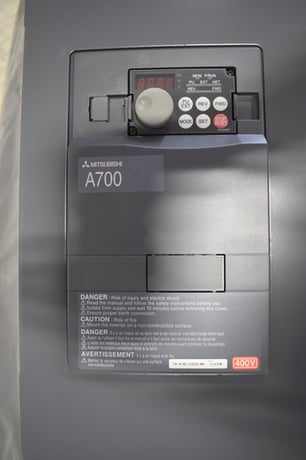 200 HP Mitsubishi VFD, FR-A740-03250-NA, 3 drives available, un-used/never used - Image 3