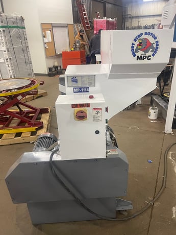 14" x 9" MPG Plastic #MP1114, granulator, 5 HP, reconditioned - Image 4