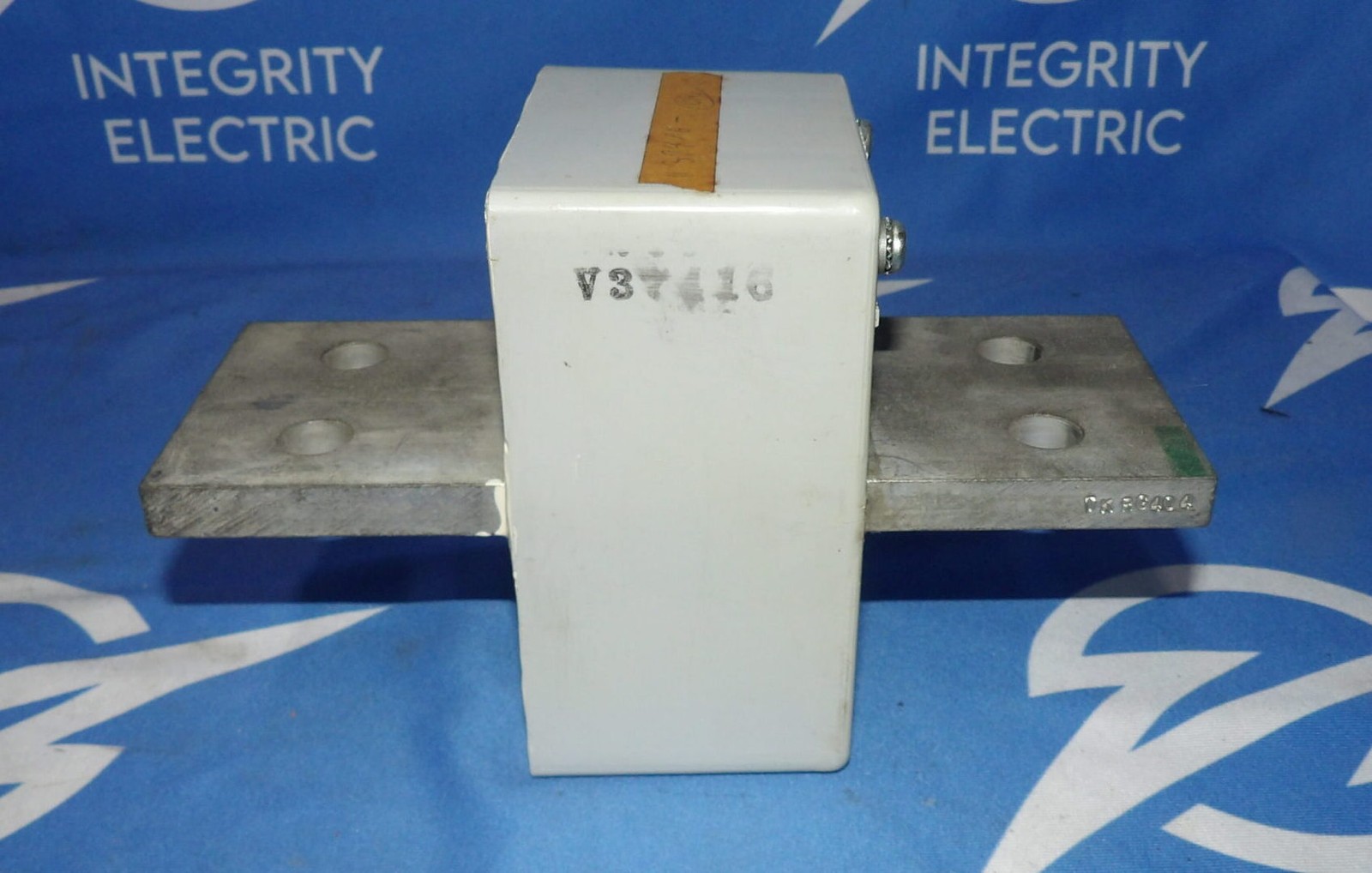 General Electric #TKRG404, 400A type TKR ground fault neutral transformer, new in box - Image 10
