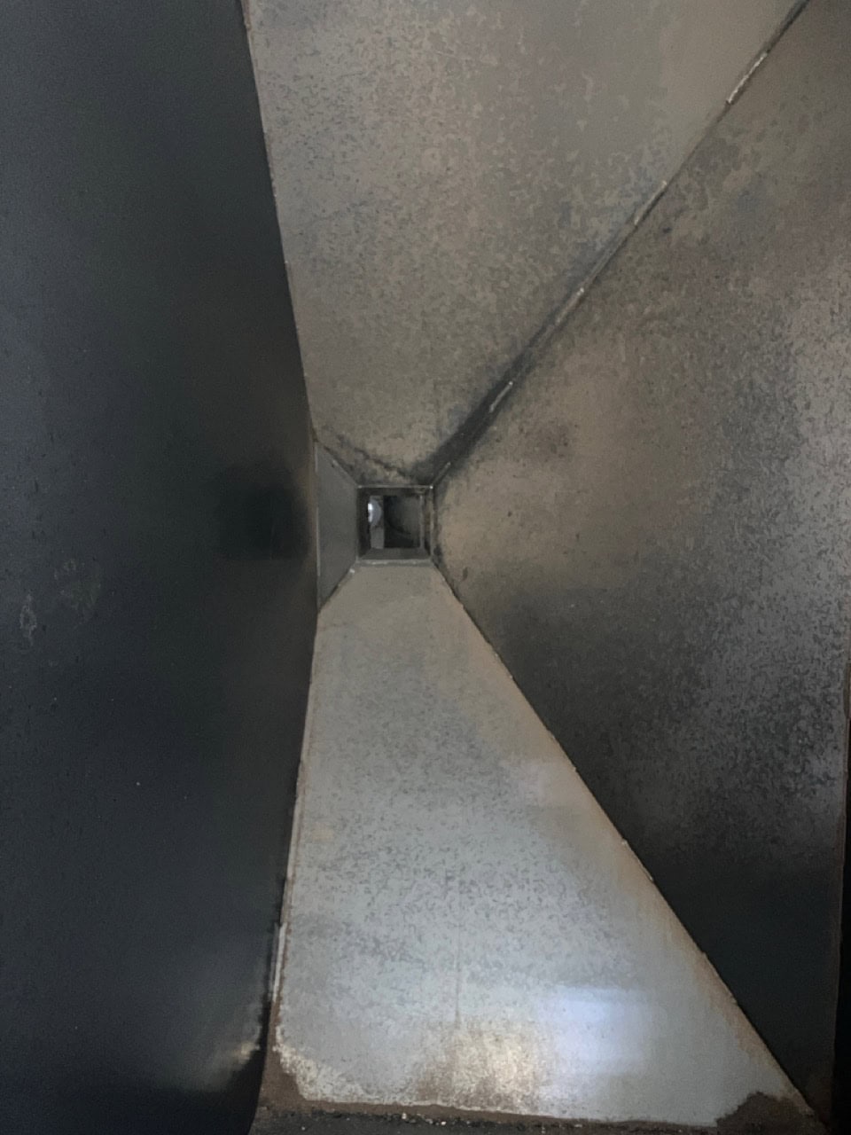 Storage Silos, 207 cu.ft., 2 compartments each, top fill, A36 Carbon Steel, 2018 (3 available) - Image 8