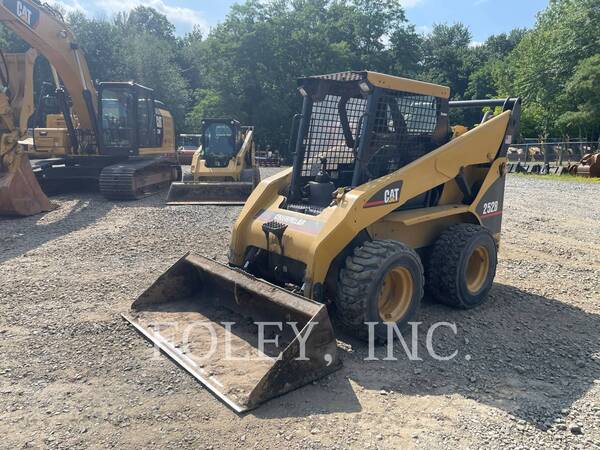 Cat 252B, Skid Steer Loader, 11578 hours, S/N: SCP02851, 2006 - Image 1