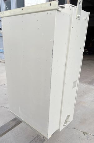 300 HP Yaskawa, CIMR-UU4A0361AUA, frequency drive, 361 amps, 380/500 Volts, Matrix drive - Image 5