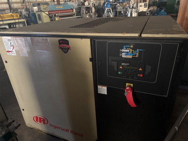 188 cfm, 115 psig, Ingersoll-Rand #SSR-UP6-40-115, rotary screw air compressor, 40 HP, 3729 RPM, 460 V. - Image 2