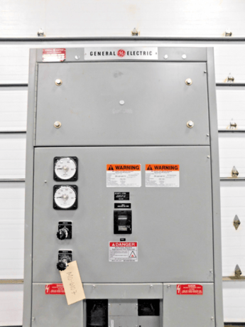 800 Amps, General Electric #AV-Line, switchboard with breakers, 120/208 Volts - Image 2