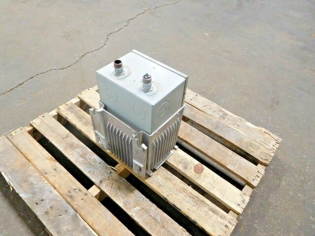 5 KVA 240/120 Primary, 208 Secondary, General Electric 9T21B1028 G4 transformer - Image 6