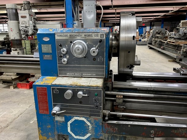 34" x 160" Mazak #HD34, engine lathe, 25" swing over cross slide, inch/metric, 4-jaw 31.5" chuck, 20 HP, 1982 - Image 2