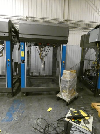 Fanuc, m- 3ia/6s, Delta Series with R-30iB controller, Robot Pick & Place Cell/Enclosure Included (4 - Image 1