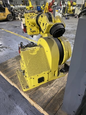 Fanuc, R-2000iA/200T, robot with RJ3iB controls, parts only - Image 4