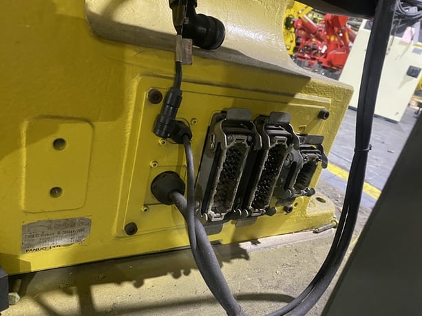 Fanuc, R-2000iA/200T, robot with RJ3iB controls, as is - Image 5
