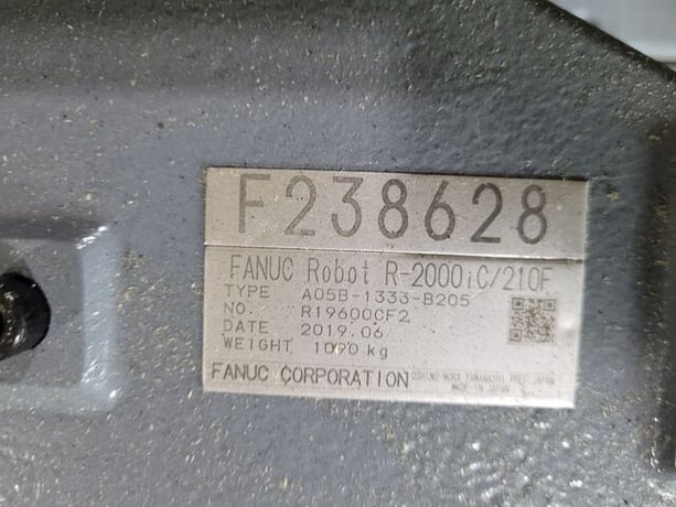 Fanuc, R-2000iC/210F, robot with R-30iB controls, missing wrist, refurbished - Image 9
