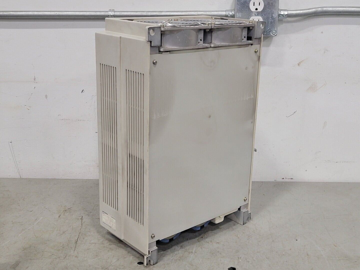 Mitsubishi #FR-A240-18.5K-U, AC drive inverter, 25 HP, 66.9 amps, 460 Volts - Image 7