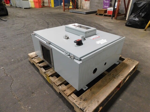 50 HP ABB, ACH550-UH-023A-4, VFD drive cabinet, 72 amp, 480 V.AC - Image 6