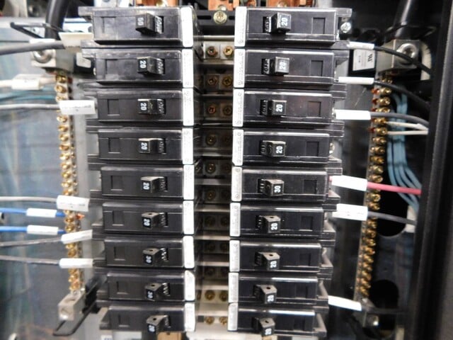 20.0 KVA Eaton 9390-40, uninterruptible power supplies, IDC & battery cabinet, IDC40, 1085, 480 Volts - Image 10