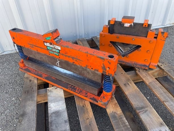 6" x 6" x 1/2" Scotchman #9012, Hydraulic Ironworker, 90 Ton, 45 SPM, 5 HP, 230 V., 12" throat, brake attach - Image 8