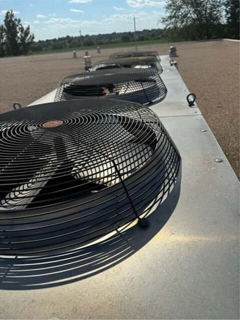 Liebert #DCDL415-AS4046, Air Cooled Condenser, 4-fan, 460 V., 3PH, 2011 - Image 2