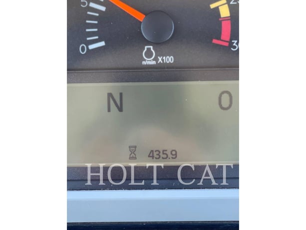 Caterpillar 725, Articulated Truck, 436 hours, S/N: 3T901080, 2024 - Image 5