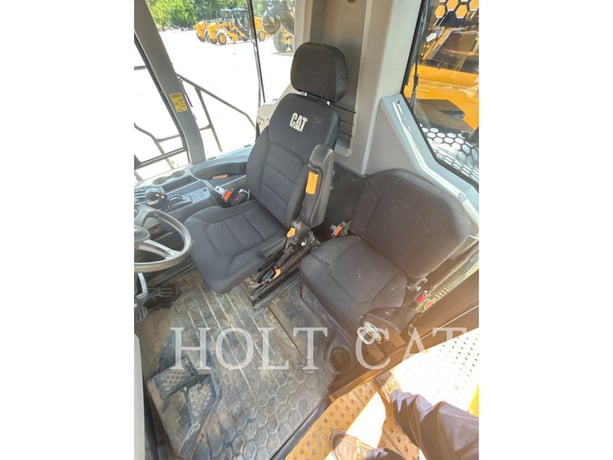 Caterpillar 725, Articulated Truck, 436 hours, S/N: 3T901080, 2024 - Image 7
