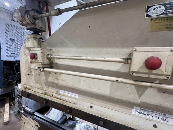 35 Ton, DiAcro #14-72, hydra-mechanical power press brake, 6' overall, 62" between housing, 2" stroke, 1963 - Image 5