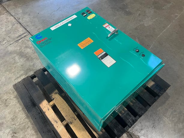 Cummins, Onan #OT225, automatic transfer switch, 240 Volts, 1 phase, Nema 1, 1993 - Image 1