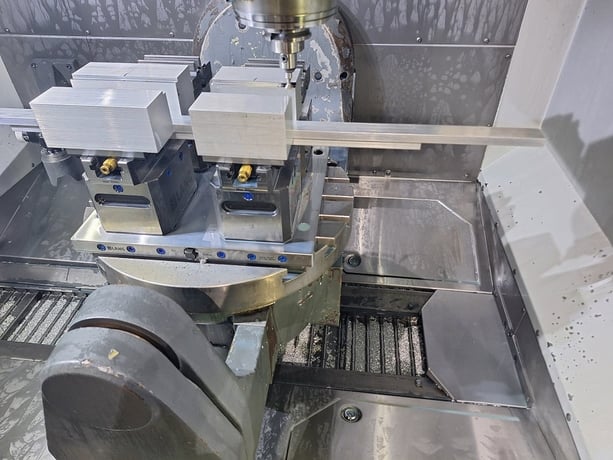 Haas #UMC-750SS, CNC vertical machining center, 40 side mount tool changer, 30" X, 20" Y, 20" Z, 15000 RPM - Image 4