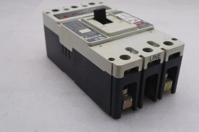 Cutler-hammer hm2p400x5ws10 motor circuit protector series c stock #3202 - Image 4
