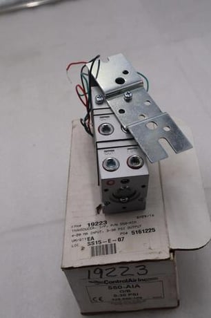 New controlair o/b 0-30psi electric to pneumatic transducer 550-aia stock l-785 - Image 5