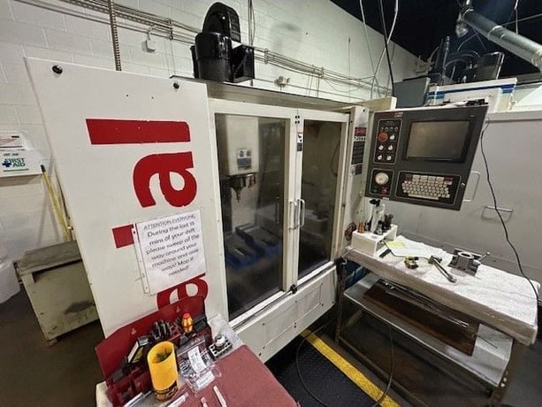 Fadal #VMC15, CNC vertical machining center, 20" X, 16" Y, 20" Z, 7500 RPM, 16 automatic tool changer, Cat - Image 1