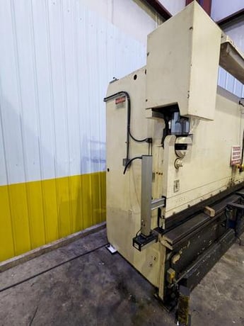 230 Ton, Pacific #J230-12, hydraulic press brake, 12' overall, 1991 - Image 9