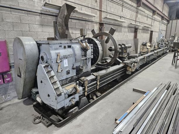 49" x 45' LeBlond engine lathe - Image 1