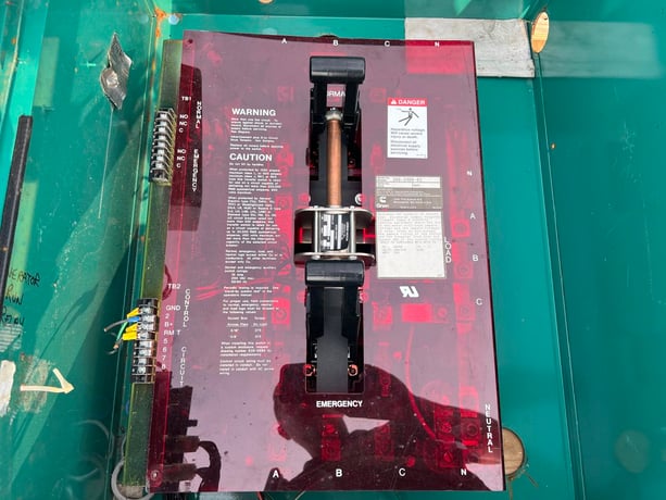 225 Amp. Cummins, Onan OT225, automatic transfer switch, Nema 1, 240 Volts, 1994 - Image 7