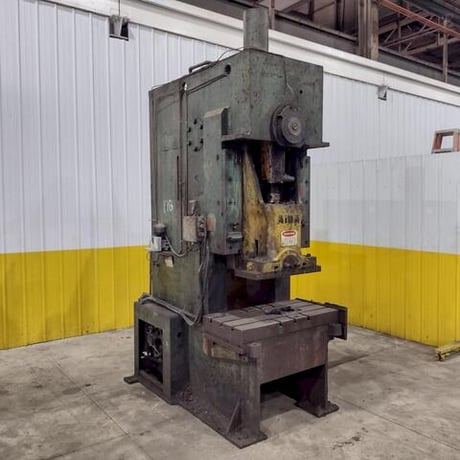110 Ton, Aida #PR-XGC-100, gap frame press, 6.6" stroke, 2.95" adj., 50 SPM, 41.7" x22" bed, air clutch & - Image 5