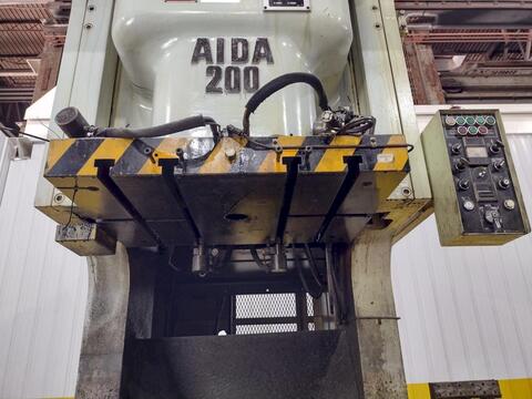 220 Ton, Aida #NC1-200(2), gap frame press, 9.84" stroke, 19.68" Shut Height, 4.33" adj., 57.7" x33" bed - Image 7