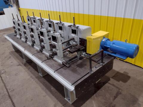 6 Stand, Yoder #M2-1/2, rollformer, 2" arbor, 15" roll space, 18" horizontal centers, 5"-10.25" vertical adj. - Image 5