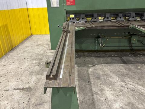 3/8" x 10' Cincinnati #375X10, hydraulic shear, 12 hydraulic holddown, 48" front operated power back gauge - Image 4