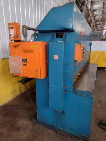 1/4" x 10' HTC #250-10A, hydraulic shear, 9 holddowns, 36" front operated power back gauge, eletric foot trip - Image 7