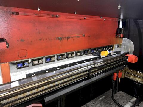 110 Ton, Amada #HFE100-3S, CNC hydraulic press brake, 10' overall, 106" between housing, 7.8" stroke, 16.5" - Image 9