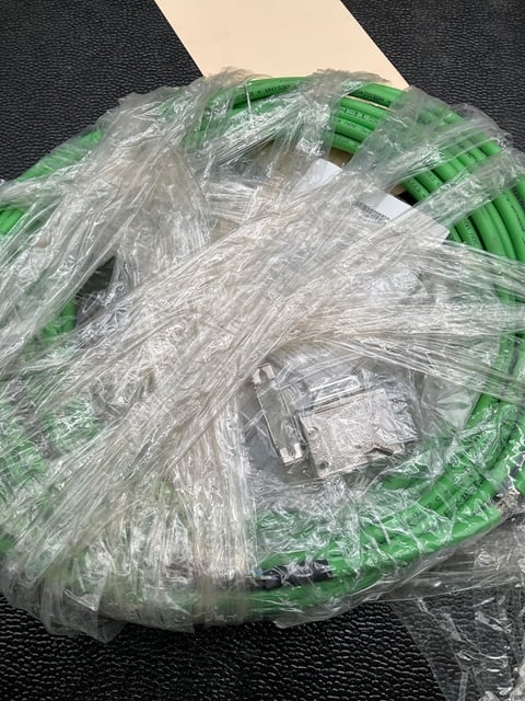 SIEMENS 6FX8002-2KE00 SIGNAL CABLE NEW - Image 3