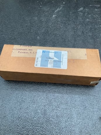 Versa agg-4232-cg-70-243-a120 4way solenoid valve 120vac new - Image 1