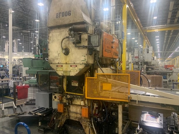 60 Ton, Burr Oak #FP2B-42, 1998 fin press line, 1.5" stroke, 12" Shut Height, 42' x 34" bed area, 133-350 - Image 3
